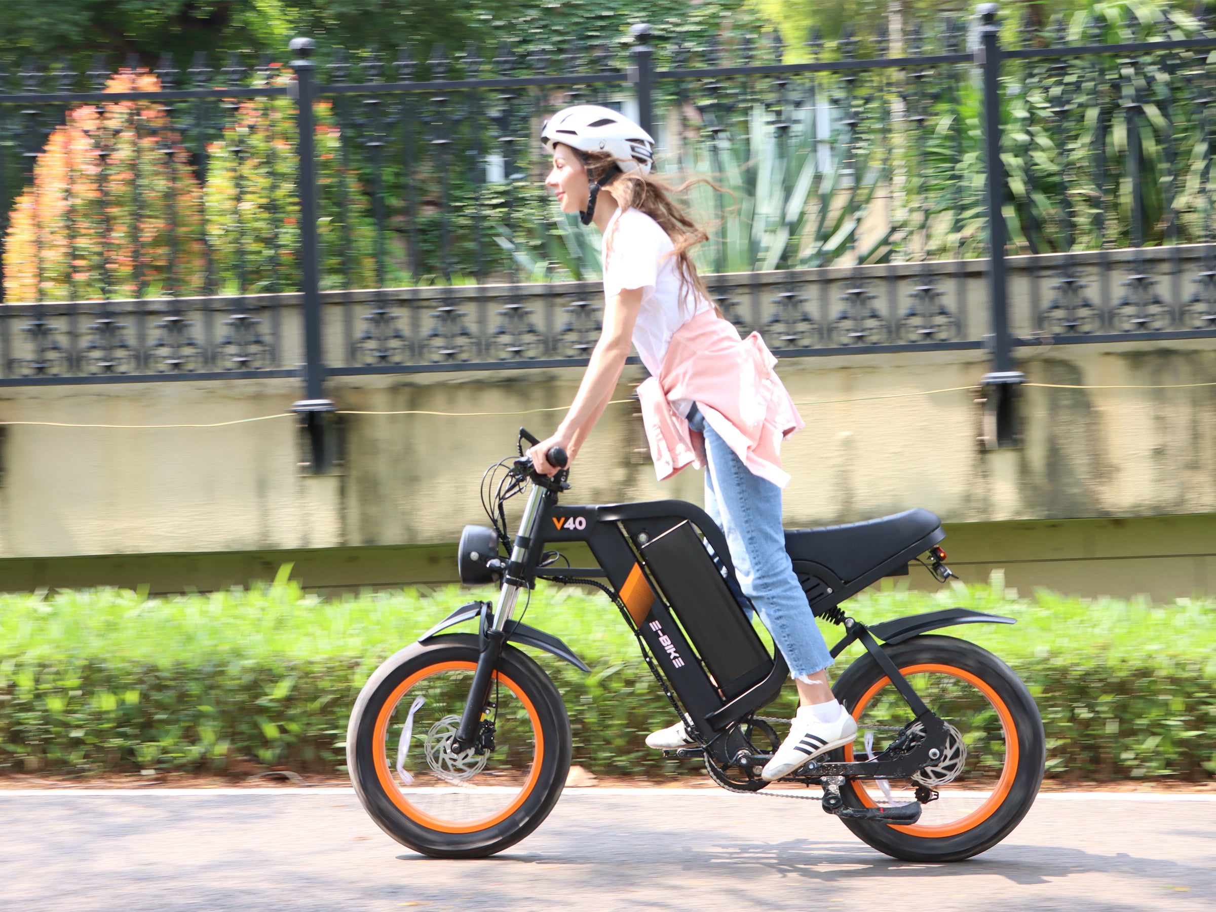 V40 Long Range Ebike